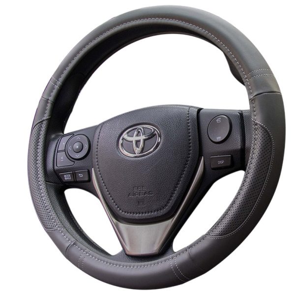 Side angle of luxury PU leather steering wheel cover