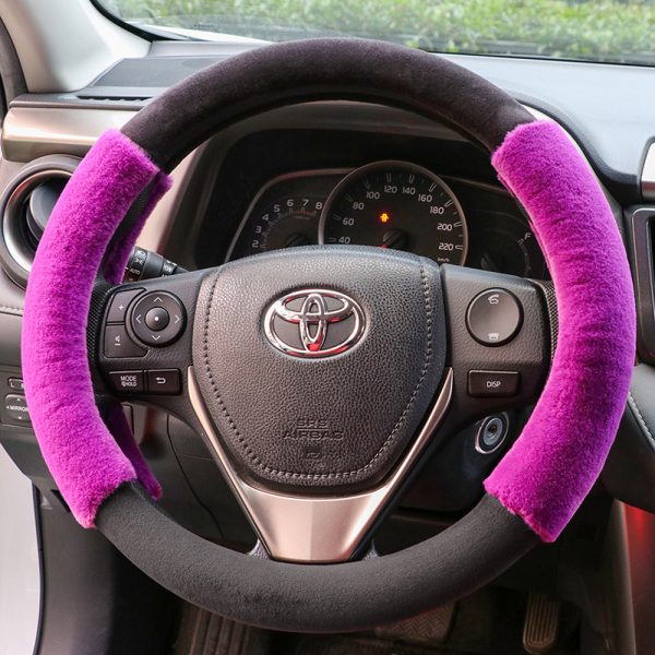 Warm plush steering wheel cover for winter driving