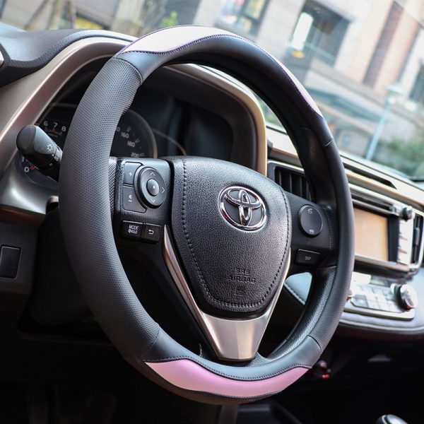 Magic Steering Wheel Cover changes color under sunlight