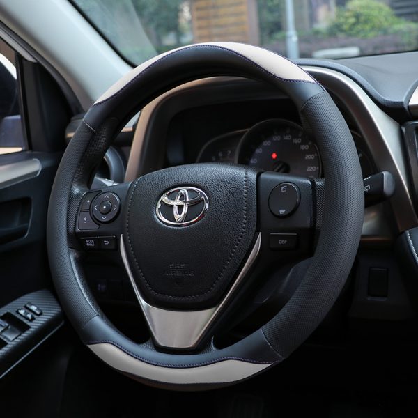 Magic Steering Wheel Cover in original white color on steering wheel